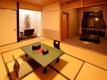 10帖＋広縁付客室（夜）