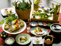 【基本懐石】～せせらぎを聞きながら～四季の味を“五感”で楽しむ地産地消・旬産旬消の旬彩懐石♪