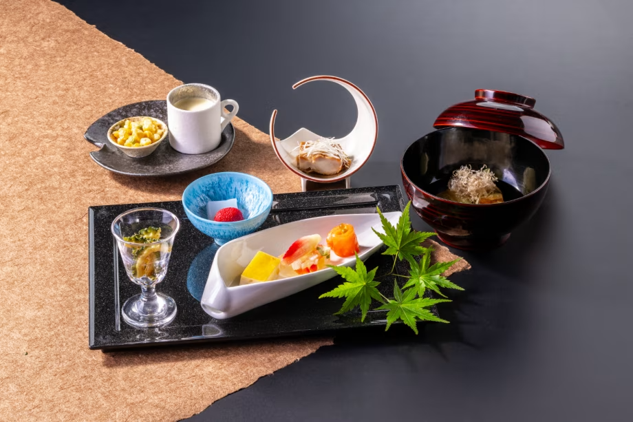 【夏の胡蝶膳】甲府の旬の味覚をふんだんに盛り込んだ、常磐自慢の和会席料理をご堪能ください。