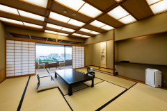 【西館和室】富士山と夜景を望む純和風造りのお部屋