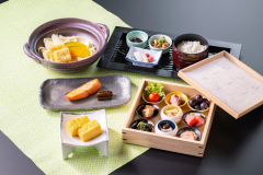 吟味された素材で一品一品手作りで拵える、バランスの取れた和朝食