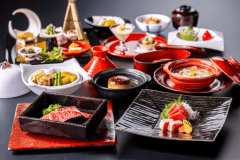 【冬の篝火膳】地元の旬の食材をふんだんに取り入れた当館最上グレードの会席コースです