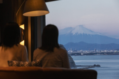 【スタンダード/ご夕食時間おまかせ】駿河湾と富士山の絶景オールインクルーシブ～約60種類の美食ブッフェ