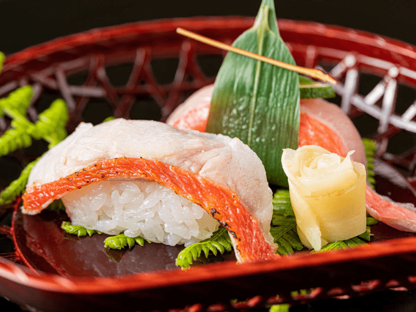 季一遊 プランの詳細 ワンランク上の特選献立 金目鯛姿漁師煮 金目鯛 しゃぶしゃぶ 伊勢海老のお造り 伊豆特選プラン 女性に嬉しい お洒落浴衣 付き