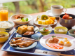 和洋４５種の人気の朝食バイキング