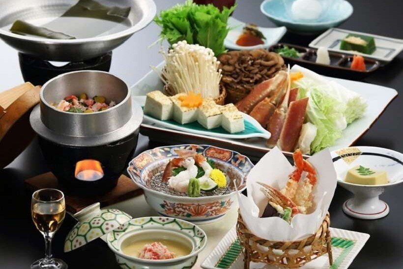 【かに会席】かに鍋・かに天婦羅・蟹茶碗蒸しの旬彩コース