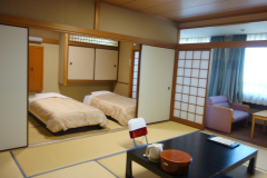 《西館》　～お食事処～禁煙