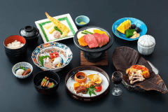 個室で大和牛石板焼き季節会席と温泉　昼食【会席7,700円コース】