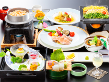 【基本会席】山口の美味を詰め込んだ新鮮な「海の幸」「山の幸」をお届け♪※4月~9月の料理一例です。 【基本会席】山口の美味を詰め込んだ新鮮な「海の幸」「山の幸」をお届け♪※4月~9月の料理一例です。