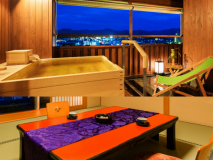 ■夕霧-yugiri-■“源泉かけ流し”の露天風呂は、時間を忘れて湯の贅を満喫。 ■夕霧-yugiri-■“源泉かけ流し”の露天風呂は、時間を忘れて湯の贅を満喫。