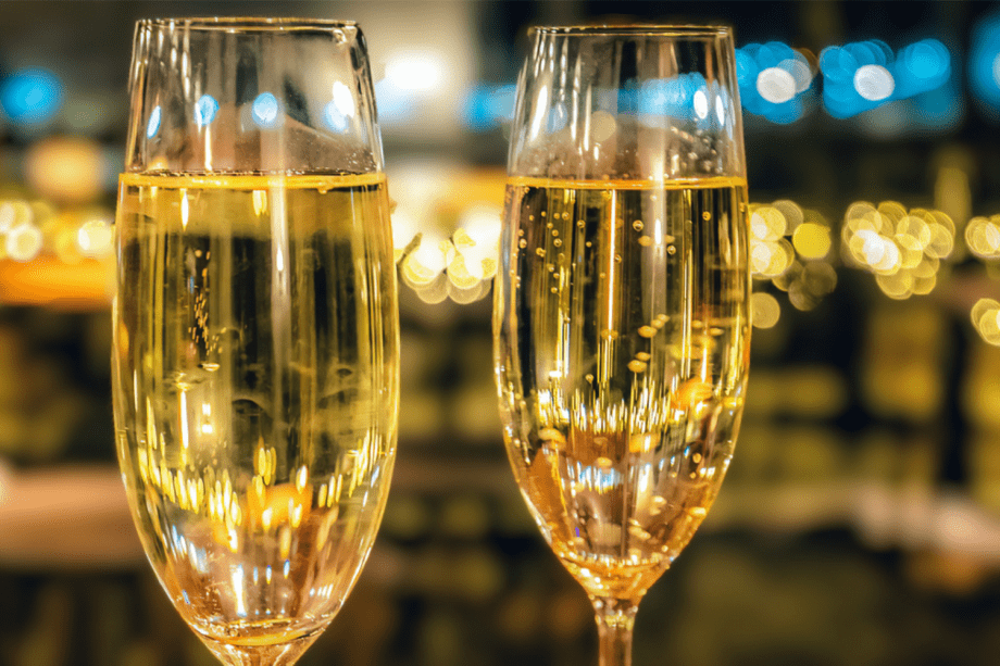 亀山温泉ホテル プランの詳細 アニバーサリープラン 誕生日 記念日 大切な人と過ごす特別な日に 写真 お祝いプレート特典付