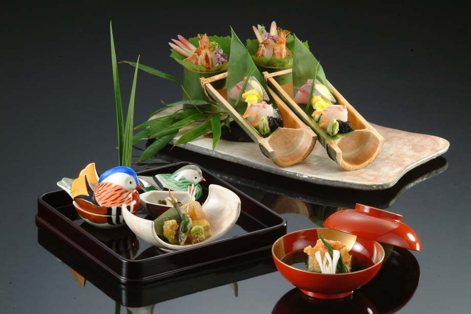 ※お料理は月替わりですので写真は一例です。