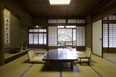 特別室【松】（和室10畳＋8畳＋化粧室2畳）《禁煙》