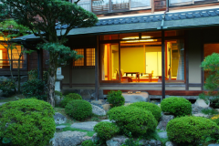 Traditional Superior Room (Garden View) Traditional Superior Room (Garden View)