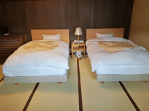 柏・菫　KASHIWA・SUMIRE　2階二部屋