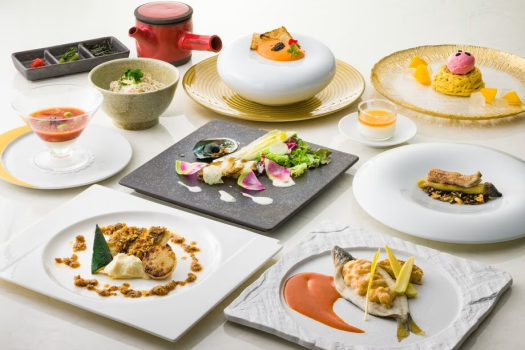 【秋旅限定】心ときめく紅葉と美食の旅×4/1リブランディングOPEN＜最大30％OFF/特典満載＞選べる創作ディナーコース