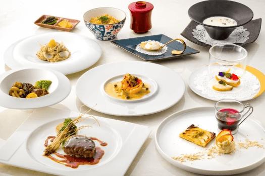 4名以上ならさらにお得 16,000円引！ファミリー・グループ旅行に出かけよう。選べるディナーコース