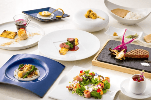 4名以上ならさらにお得 16,000円引！ファミリー・グループ旅行に出かけよう。選べるディナーコース