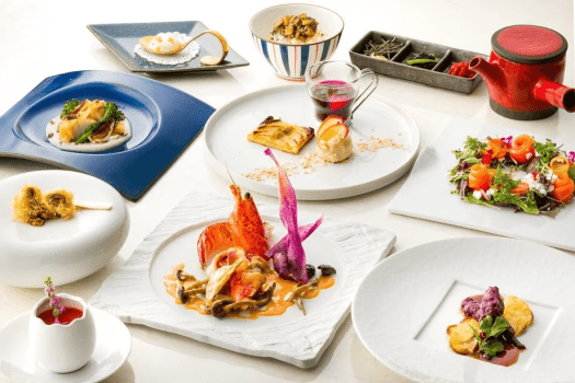 4名以上ならさらにお得 16,000円引！ファミリー・グループ旅行に出かけよう。選べるディナーコース