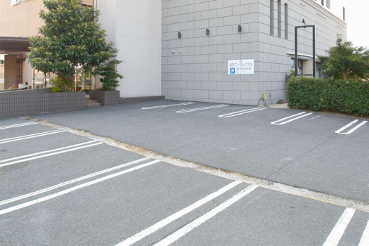 ご宿泊の方駐車場無料♪（先着順）チェックアウト後お昼１２時までOK！