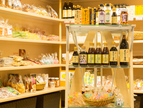 【べにまんさくの湯・お土産コーナー】施設利用券でお買い物♪