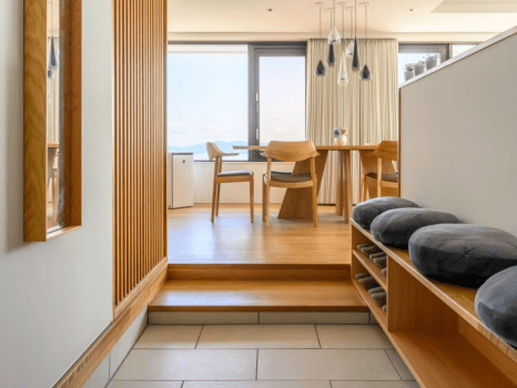 Overlooking Miyajima Island! Top Floor 100 square meters Ocean View Suite / Up to 6 persons)｜Non-smoking