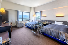 西館・海側｜禁煙バリアフリールーム（35平米）