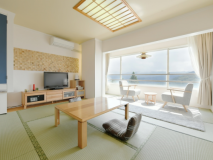 【和室】10畳★芦ノ湖ビュー★明るい日差しがはいってくる心地よい空間