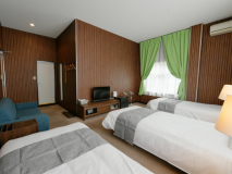 【トリプル】広々とした洋室のお部屋はご家族連れにもオススメです！！