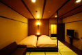 Low bed type with bathroom (only for 2 adults)　Wagyu steak plan　Breakfast & dinner included