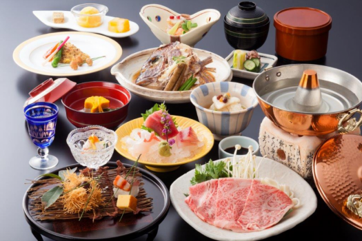 季節の会席料理：写真は秋冬のイメージです。仕入れ状況により内容が異なります。
