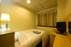【セミダブルルーム】お仕事や一人旅などにおすすめのコンパクトなお部屋です