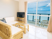 【洋室2LDK(3F-3)】海を眺めながらごゆっくりおくつろぎください