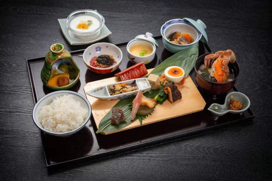 【朝食】眺めの良いレストランにて♪ 【朝食】眺めの良いレストランにて♪