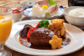 【夕食・お子様ランチ】人気のハンバーグも手作り本格仕様です。
