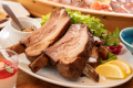 【スペアリブ】サイズは大きいのにお肉は柔らかジューシー！