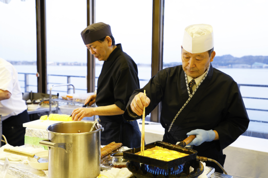 【朝食バイキング】ライブキッチンで作る焼きたての「だし巻き玉子」が人気！