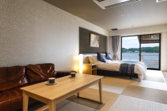 2024년 ■ 온천 실내 욕조 + 사우나 ■ 일본식·서양식 객실／리큐 3