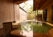 離れ松風庵【月】　客室露天風呂