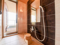 *ホテル棟客室/シャワーブース（客室一例）