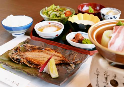 朝食