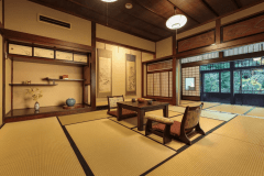 A Suite room with Irori