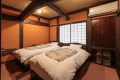 A room with 2 rooms and Irori