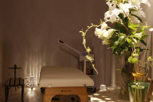 SPA　SALON　フィオーレ　※※※イタリアオーガニック認証※※※
　【営業時間】15：00～23：00（最終受付時間21：00）
