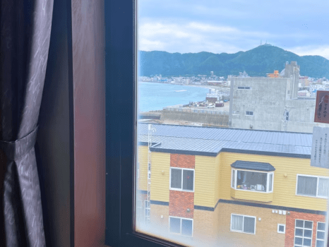 ◆海側客室から見える函館山
