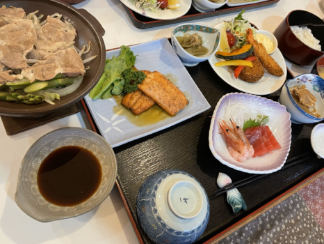 ◆ボリューム満点の夕食一例 ◆ボリューム満点の夕食一例