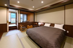 ■半露天付客室・禁煙■『和室』最上階・和モダン[クイーンベッド]