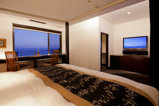 【客室一例】[禁煙]源泉かけ流し露天風呂付ベッドルーム40平米／201号室