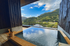 本館11階プレミアムビュースイート56平米
客室露天風呂※景観はお部屋によって異なります※