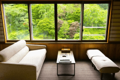 【渓流正面和ベッド】別館◆２ベッド　セパレートバス・トイレ付